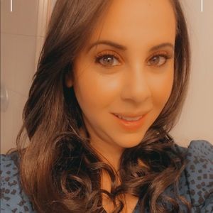 Meet your Posher, Marina